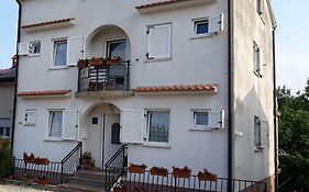 Apartments Mali Maj, Punta 37, Brkljacic